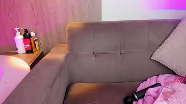 AliiceWonderland_ webcam