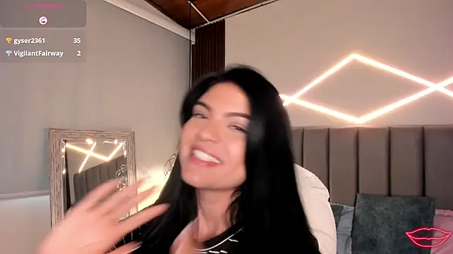 Veronicalanx1