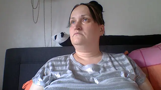 _squirty_cum_lady_ live cam on StripChat