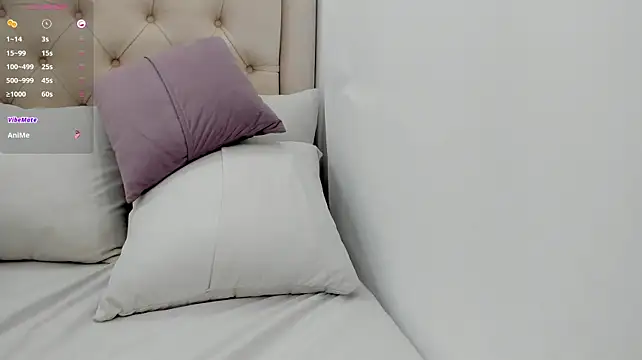 sarah_miller3 live cam preview