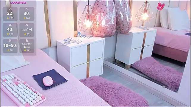 KamilaVegga live cam on StripChat