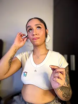 Isabella-Teen