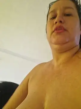 keilymadam - pareja en stripchat, habla español