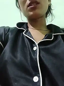 Hot-Nisha01