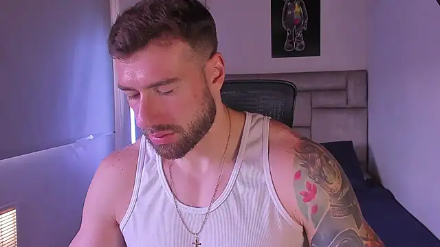 paul_rogerr webcam