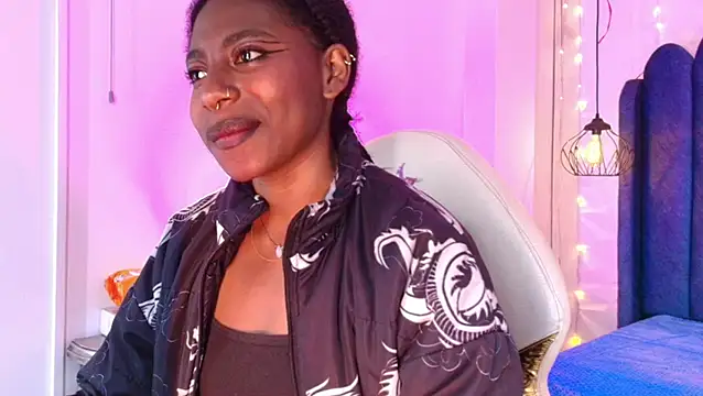 Queen_perla_ webcam