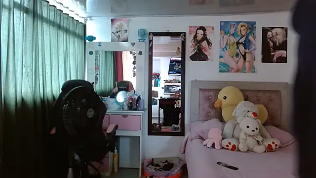 kim_hot69_ webcam