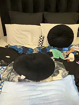 Nicole_bash webcam