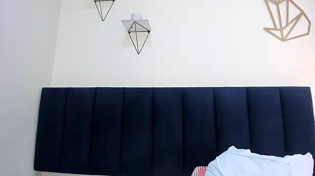 mayaevansmg webcam