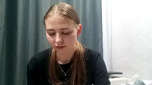 AnnettaHosaka webcam