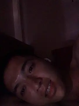Thichchoitran86 webcam