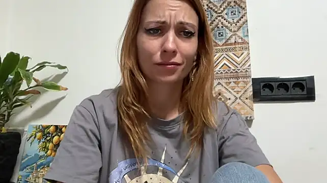 karo123421 live cam on StripChat