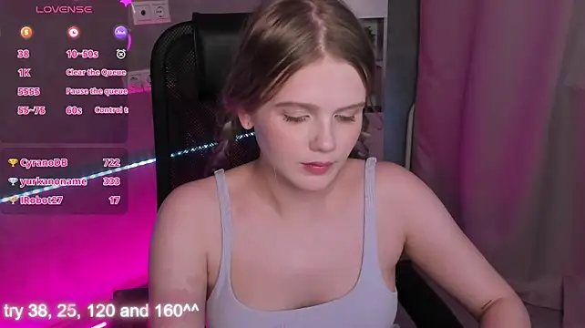 Alisa_Allison webcam