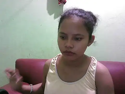 sweetpinay24xxx webcam