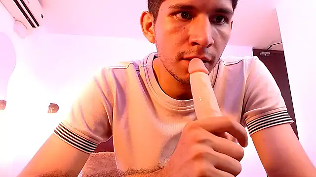 Lukas_harper webcam