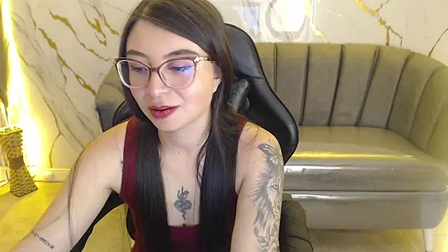 doncellita_strong_tf webcam