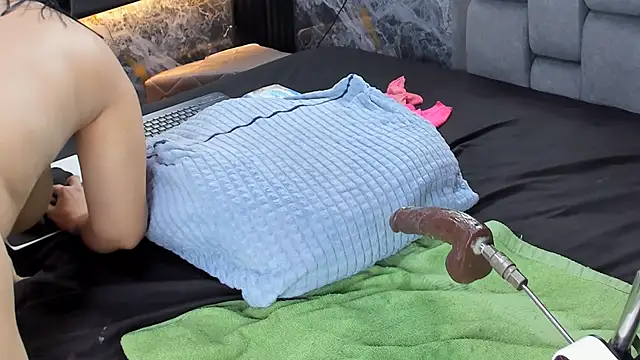 Couple_Gold69 webcam