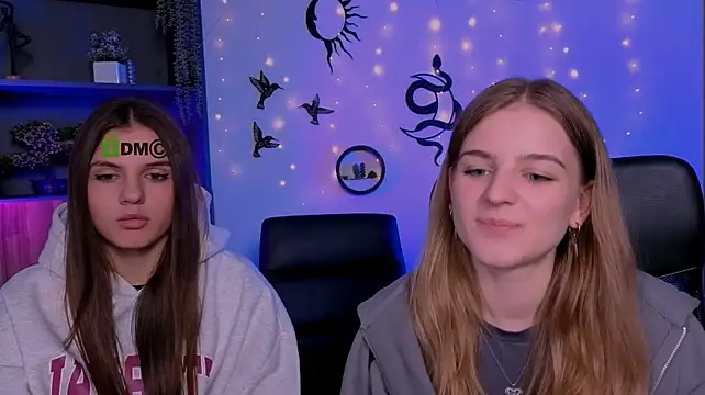 lisa_dark_