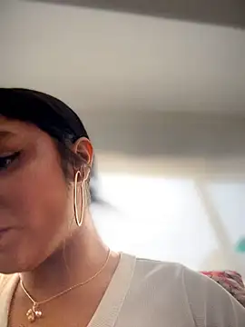Isabella-Teen webcam