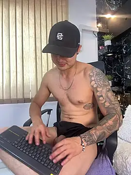 Alexander_ferre webcam