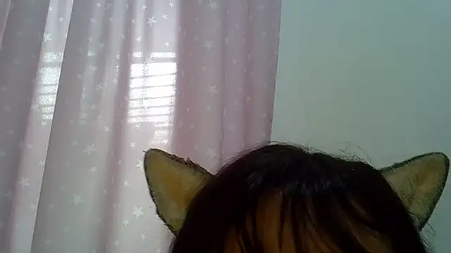 SkinnyKitten live cam