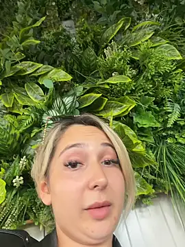 kinky_rebecca webcam