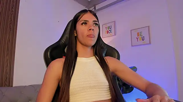 EmmaBlake1 webcam