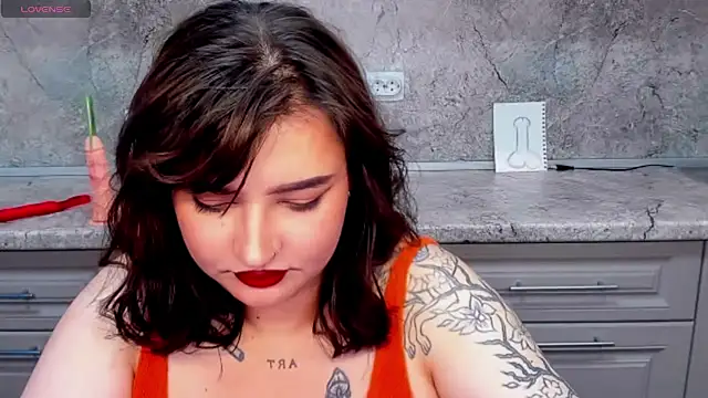 NikkiSummer webcam