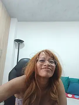 BustyMilf_ webcam