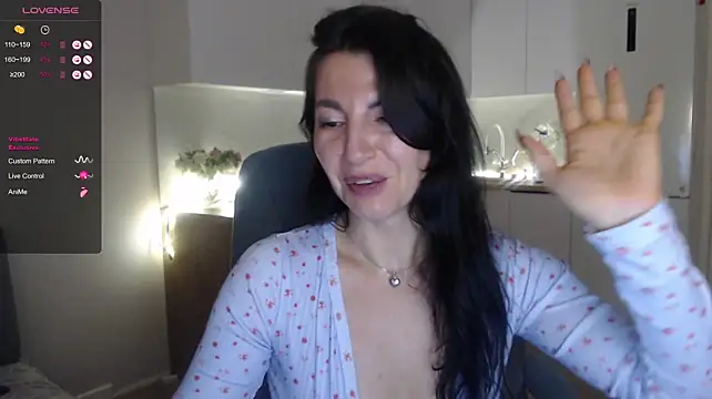 Mary_love16 live cam on StripChat