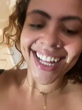 Chloe_Leaozinho webcam