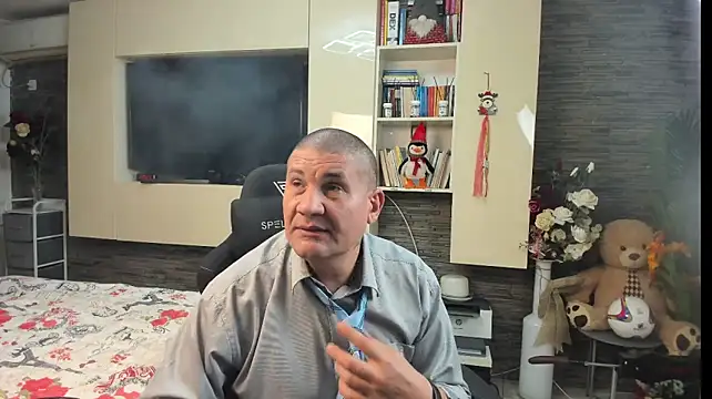 SpartacusDaddy48 webcam