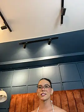 Luxa_Velvet webcam