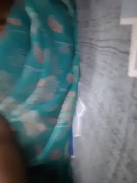 surbhi03 webcam