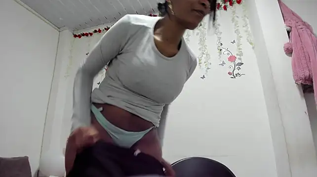 tiharaladys