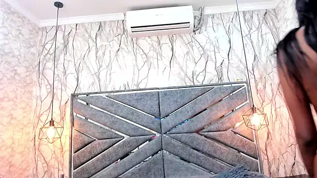Miss_Kianna webcam