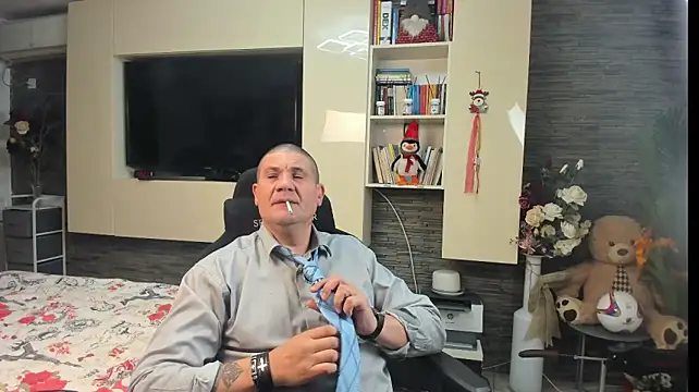 SpartacusDaddy48 webcam