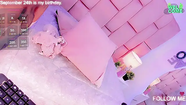ExoticlanaDoll webcam