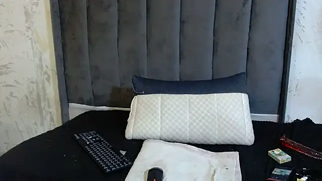 Mitchydoll webcam