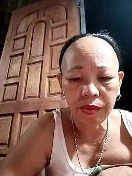 lylai18 webcam