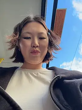 CreamPuff- webcam