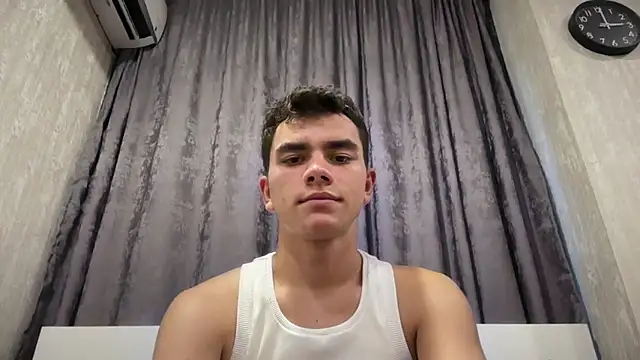 Just_Max02 webcam