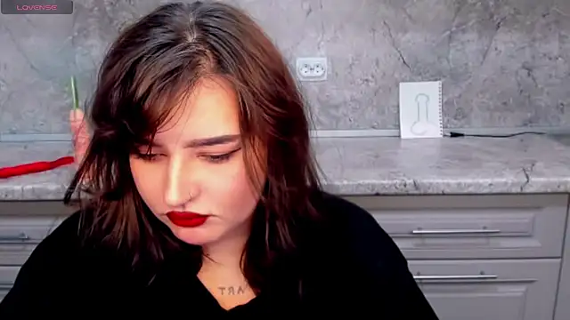 NikkiSummer webcam
