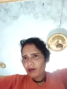 Newhotbaby89 webcam