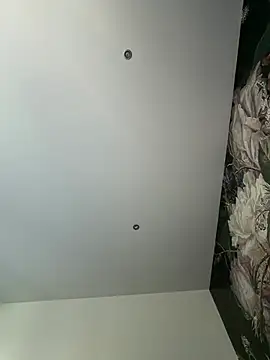 HOTforYOU1010 webcam