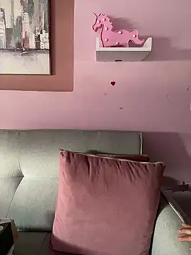 Lu_Pinkk webcam