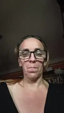 Dettybitch40 webcam