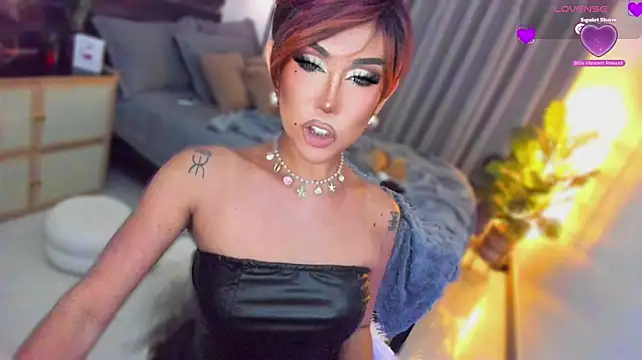 UrSluttyGoddess webcam