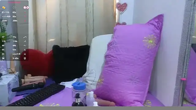 lovely_trix webcam