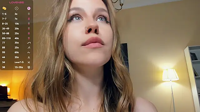 MaliaBourraine webcam